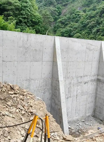 郑州重力式挡土墙